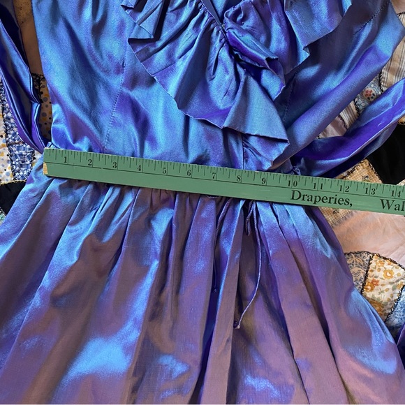 Vintage Dress Catherine Regehr 100% Silk Metallic Blue Stunning Size P (Small) - Picture 12 of 16